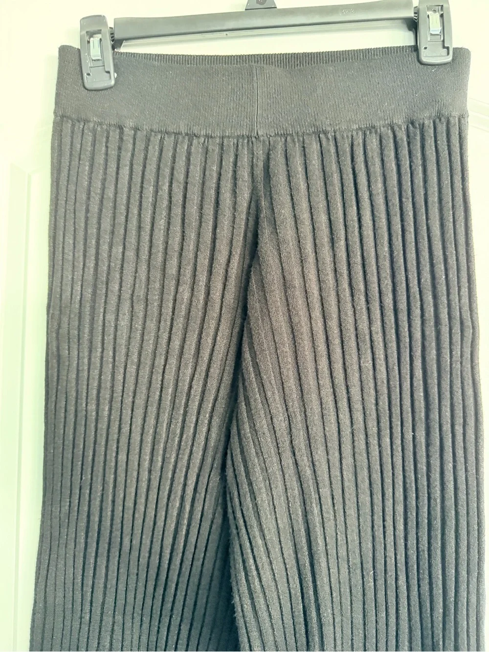 Milano - Women’s Ribbed Knit Black Pants